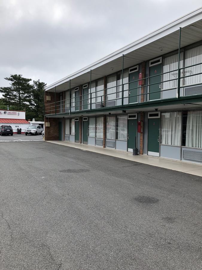 Highlander Motor Inn Arlington Exteriér fotografie